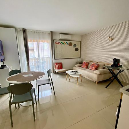 Apartmán 3 Pieces- Vieux Port- Terrasse - Parking Possible Cannes Exteriér fotografie