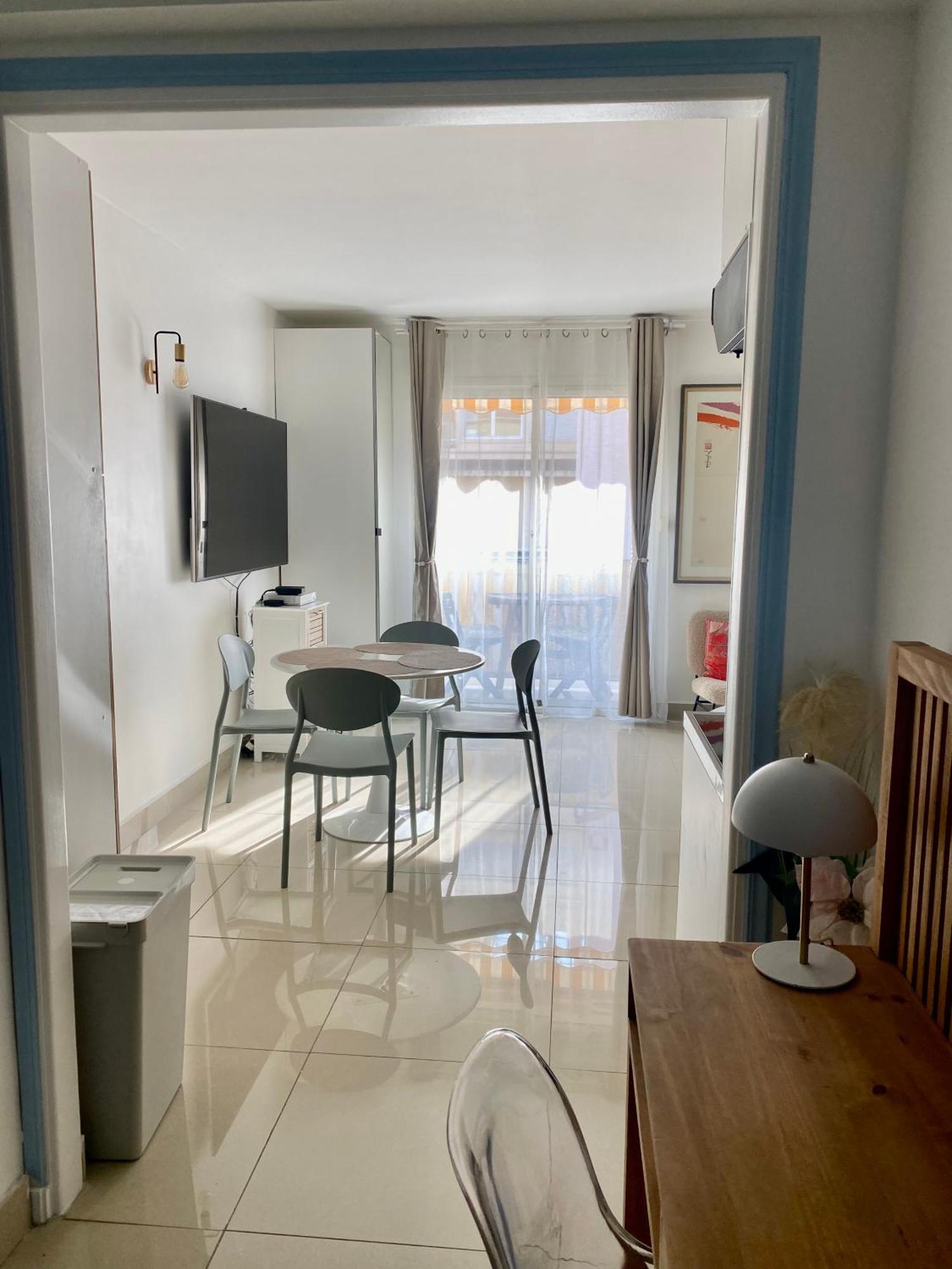 Apartmán 3 Pieces- Vieux Port- Terrasse - Parking Possible Cannes Exteriér fotografie